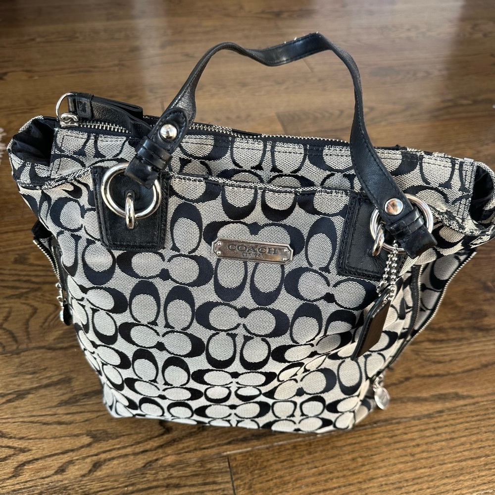 Coach Signature Black and Gray Shoulder Bag